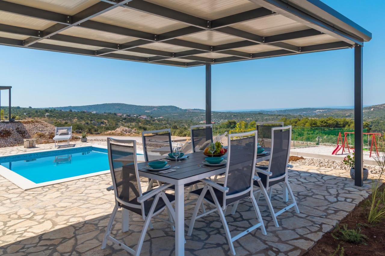 Azalea Wine And Olive Hill Hotel Primosten Bagian luar foto