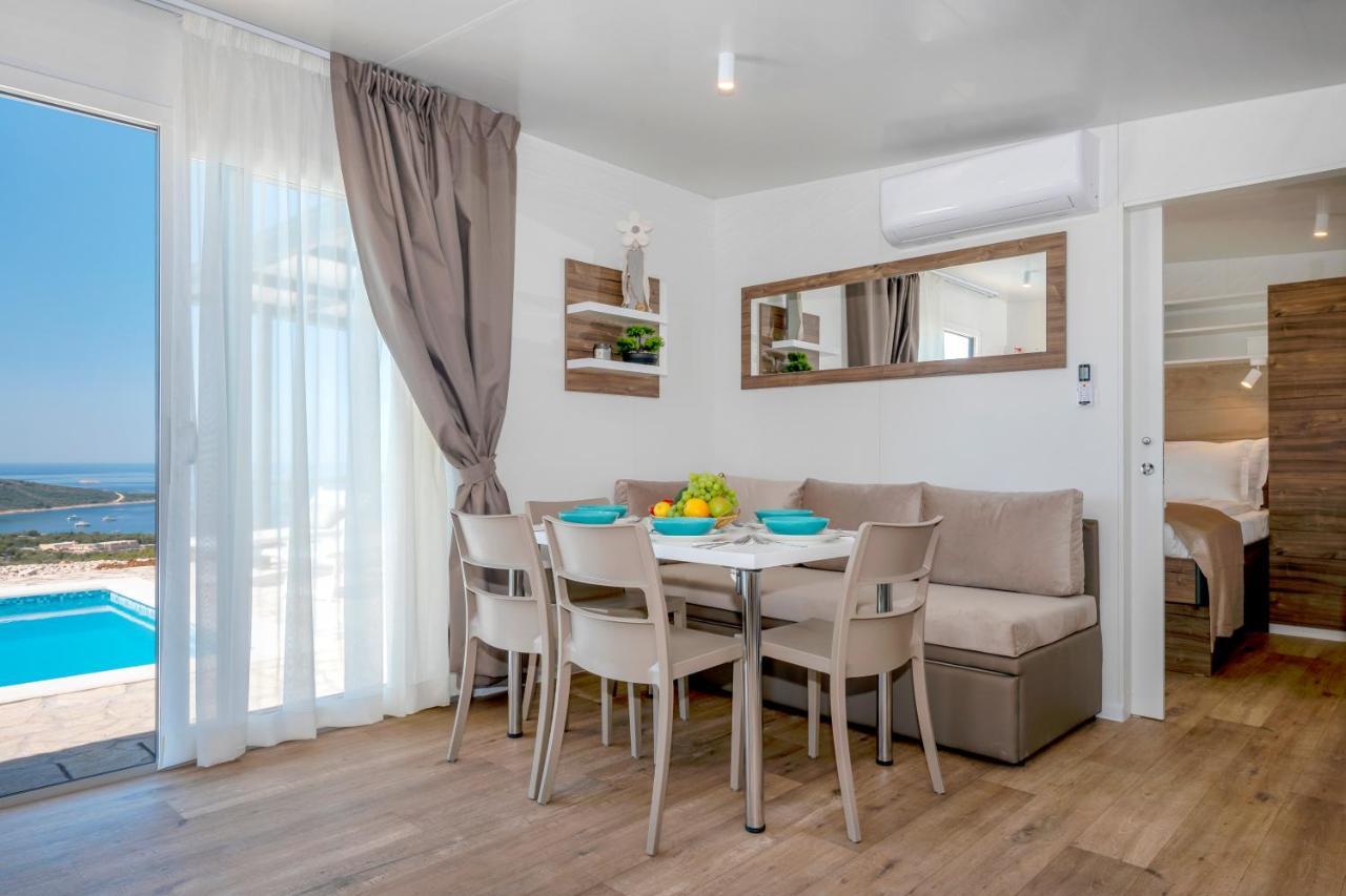 Azalea Wine And Olive Hill Hotel Primosten Bagian luar foto